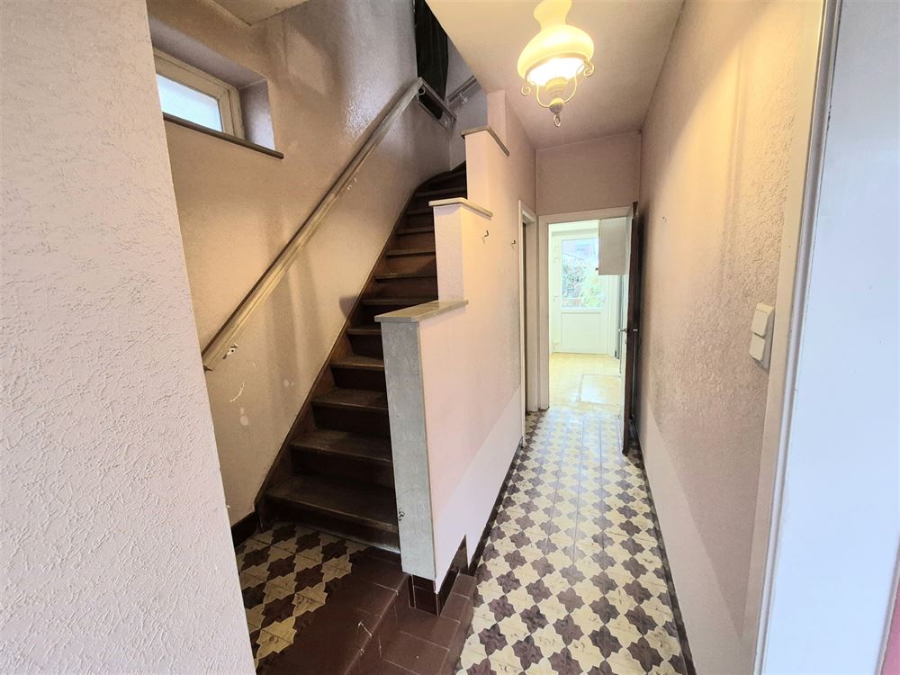 MAISON AVEC JARDIN ET GARAGE