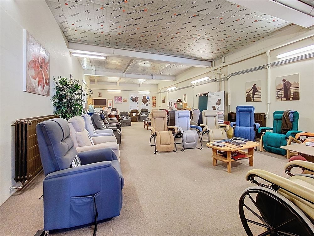 ENTREPOT - APPARTEMENT - GARAGE