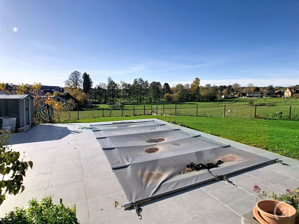 MAISON DE CARACTERE 4 CHAMBRES AVEC PISCINE