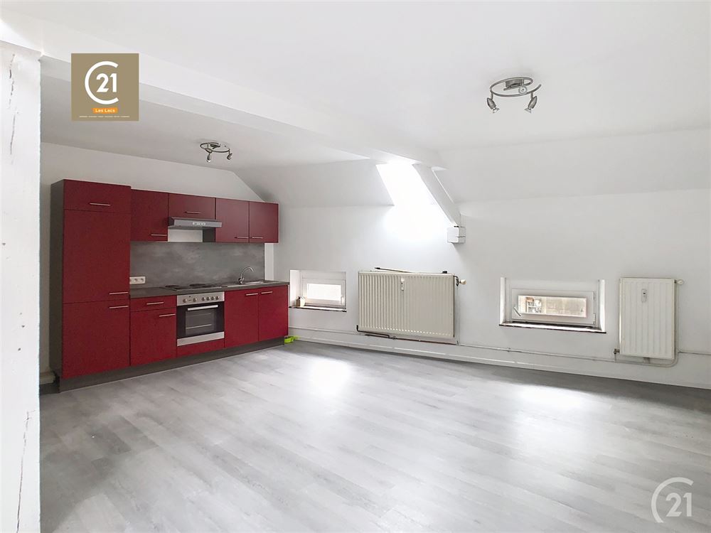 MAISON DIVISEE EN 3 LOGEMENTS