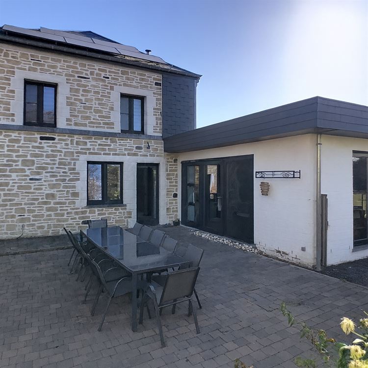 MAISON DE CARACTERE 4 CHAMBRES AVEC PISCINE