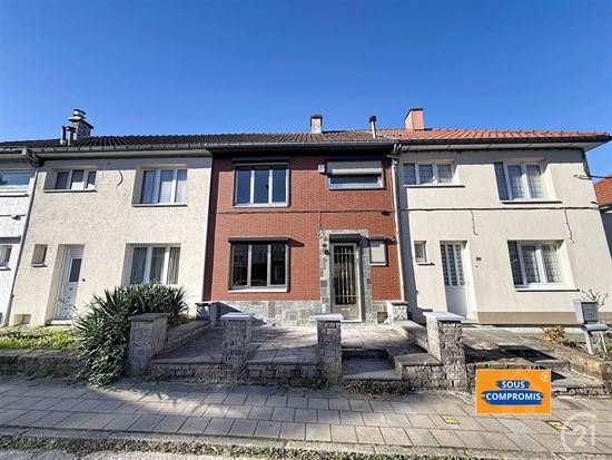 BELLE MAISON 2 CHAMBRES - JARDIN - GRENIER