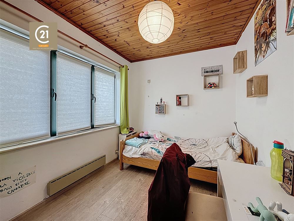 VILLA - 4 CHAMBRES - GARAGE - JARDIN