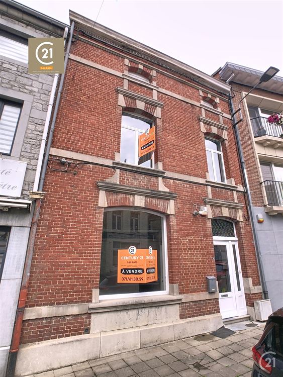 MAISON DIVISEE EN 3 LOGEMENTS