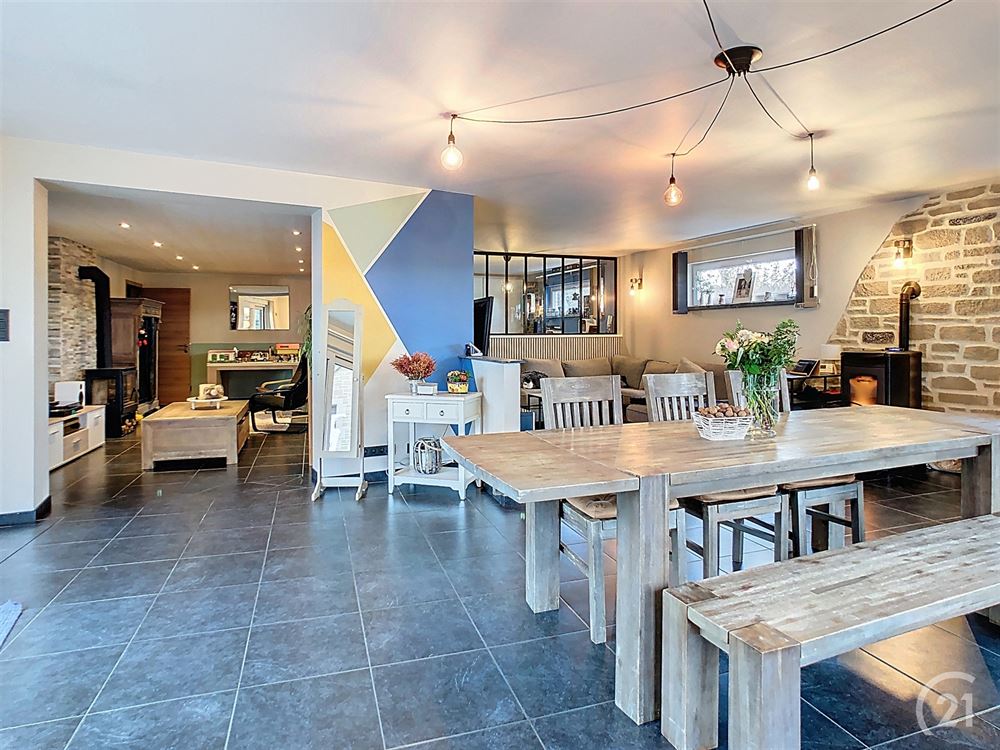 MAISON DE CARACTERE 4 CHAMBRES AVEC PISCINE