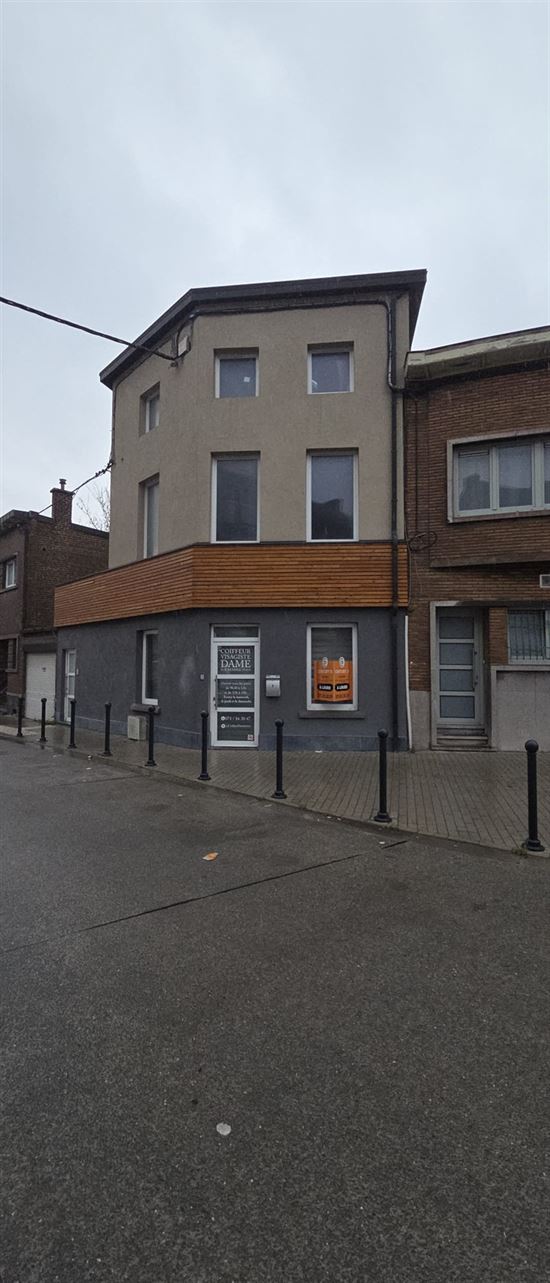 SUPERBE SURFACE COMMERCIALE