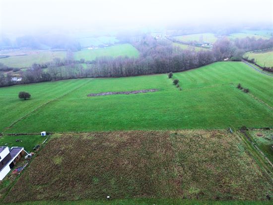 TERRAIN À BÂTIR 12,03 ARES + TERRES AGRICOLES + PETIT BOIS