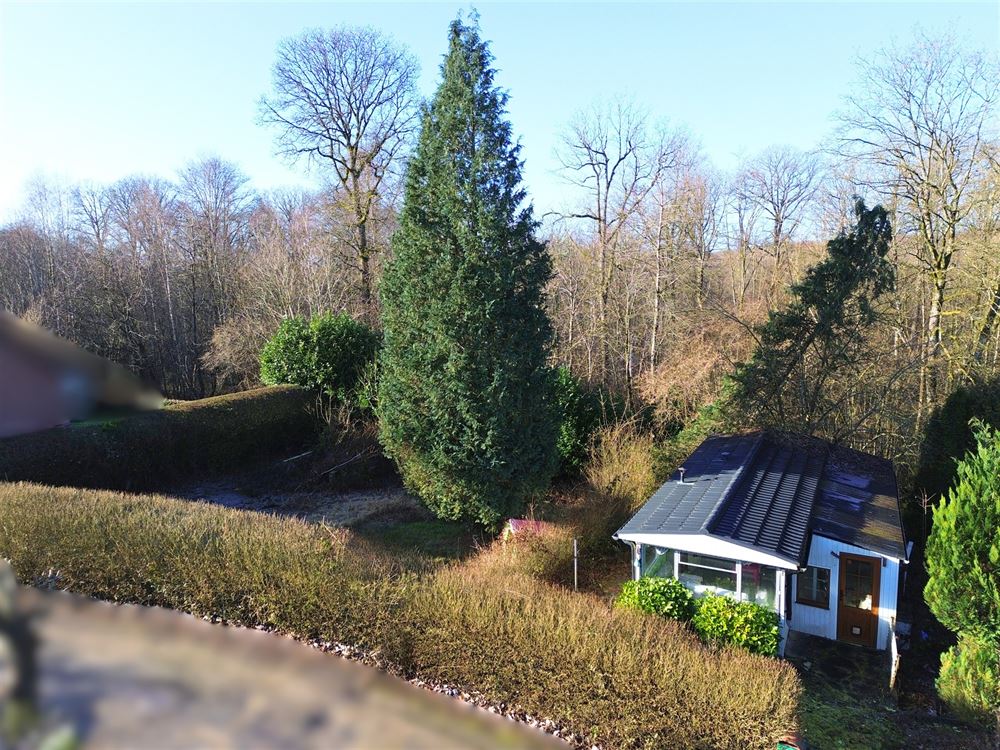 JOLI BUNGALOW SITUÉ À L'ORÉE DU BOIS SUR +- 7 ARES