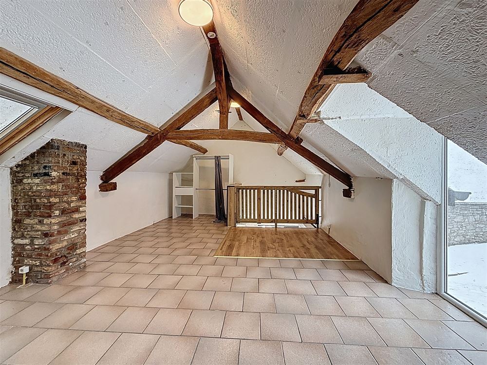 MAISON AVEC STUDIO ET GRANGE