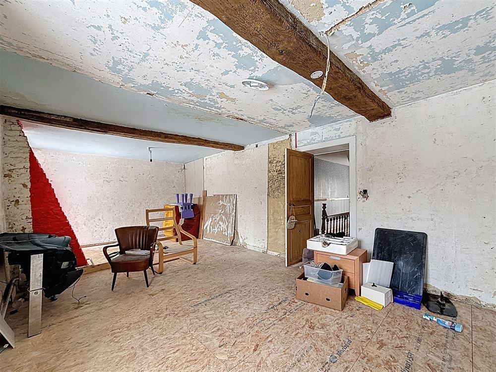 MAISON AVEC STUDIO ET GRANGE