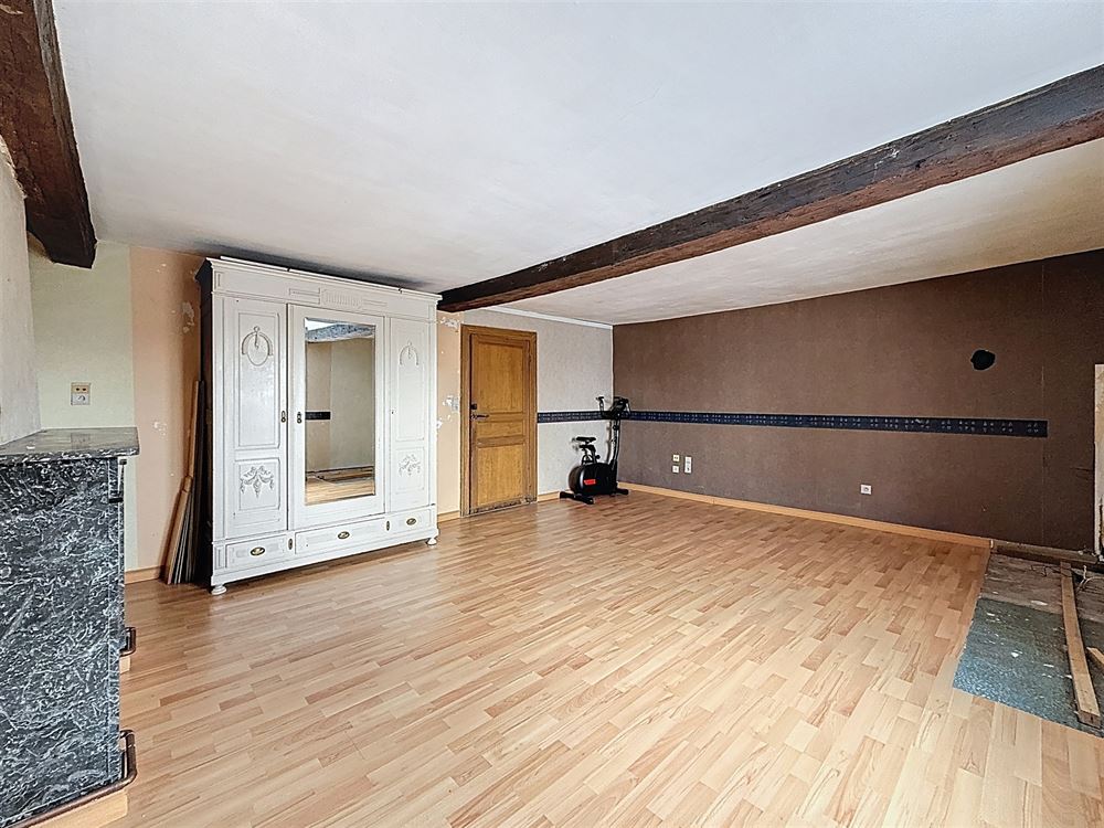 MAISON AVEC STUDIO ET GRANGE