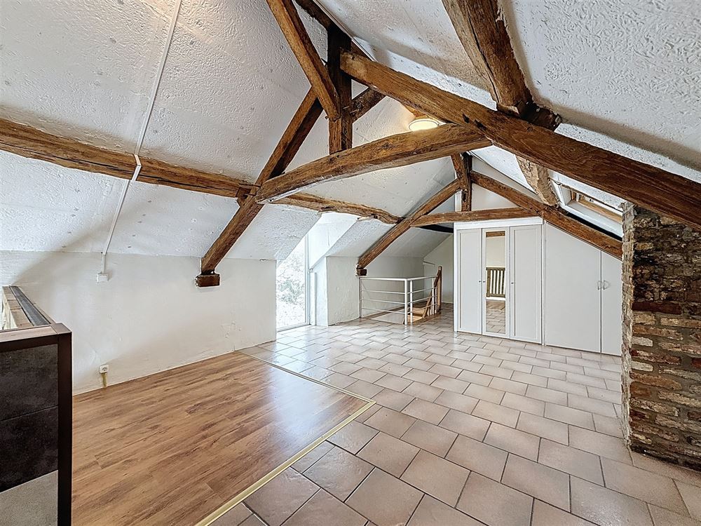 MAISON AVEC STUDIO ET GRANGE