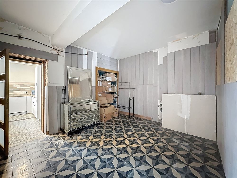 MAISON AVEC STUDIO ET GRANGE