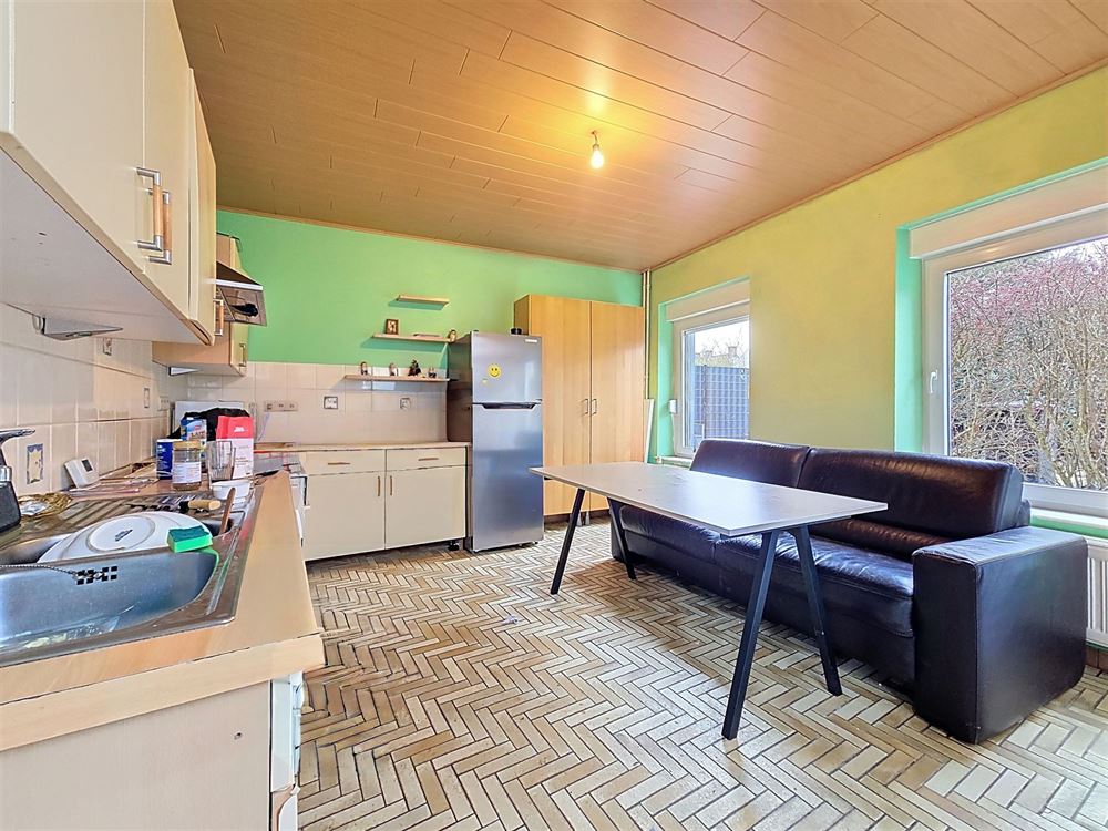 MAISON AVEC REZ COMMERCIAL - 3CH - GRENIER AMENAGEABLE