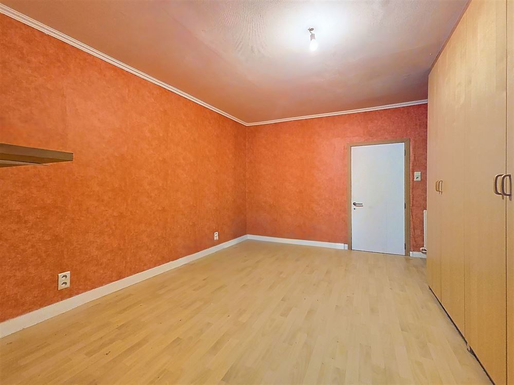 MAISON AVEC REZ COMMERCIAL - 3CH - GRENIER AMENAGEABLE