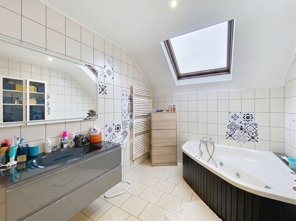 Superbe villa au coeur de Nalinnes ± 280 m² habitables