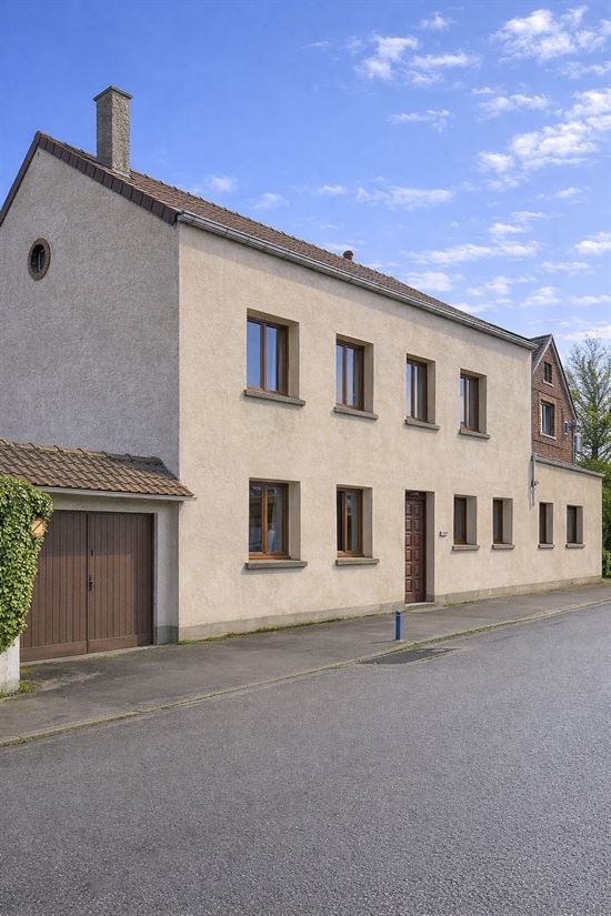 SPLENDIDE MAISON AVEC JARDIN