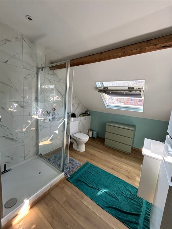 REZ COMMERCIAL + APPARTEMENT