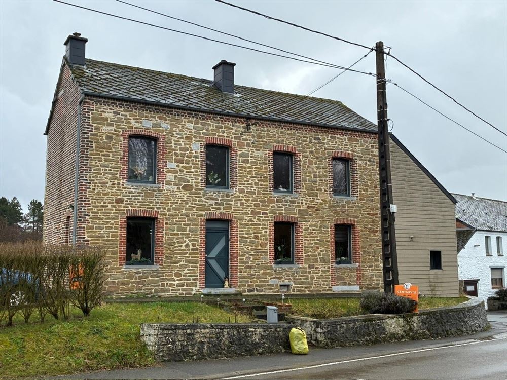 MAISON 4 FACADES - 4 CHAMBRES - JARDIN 13 ARES