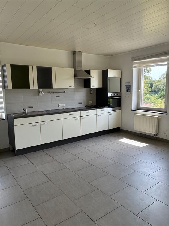 MAISON 4 FACADES - 4 CHAMBRES - JARDIN 13 ARES