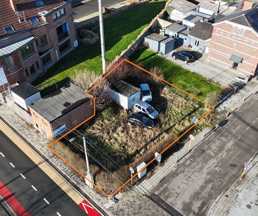 TERRAIN POUR PARKING