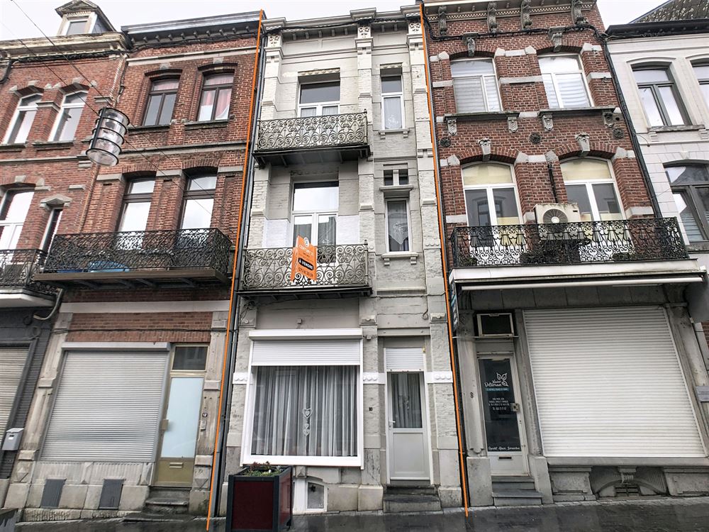 MAISON DE COMMERCE UNE FACADE 4 CHAMBRES