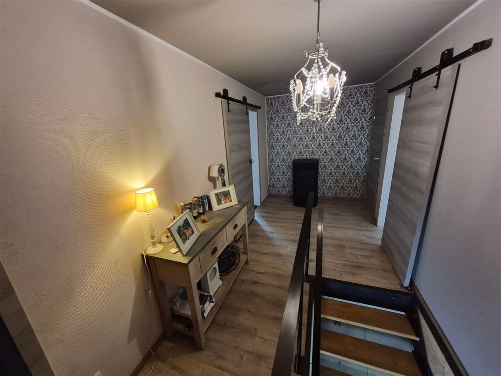 ENSEMBLE IMMOBILIER SUR VASTE TERRAIN