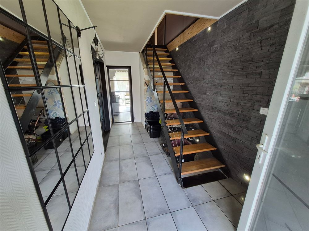 ENSEMBLE IMMOBILIER SUR VASTE TERRAIN
