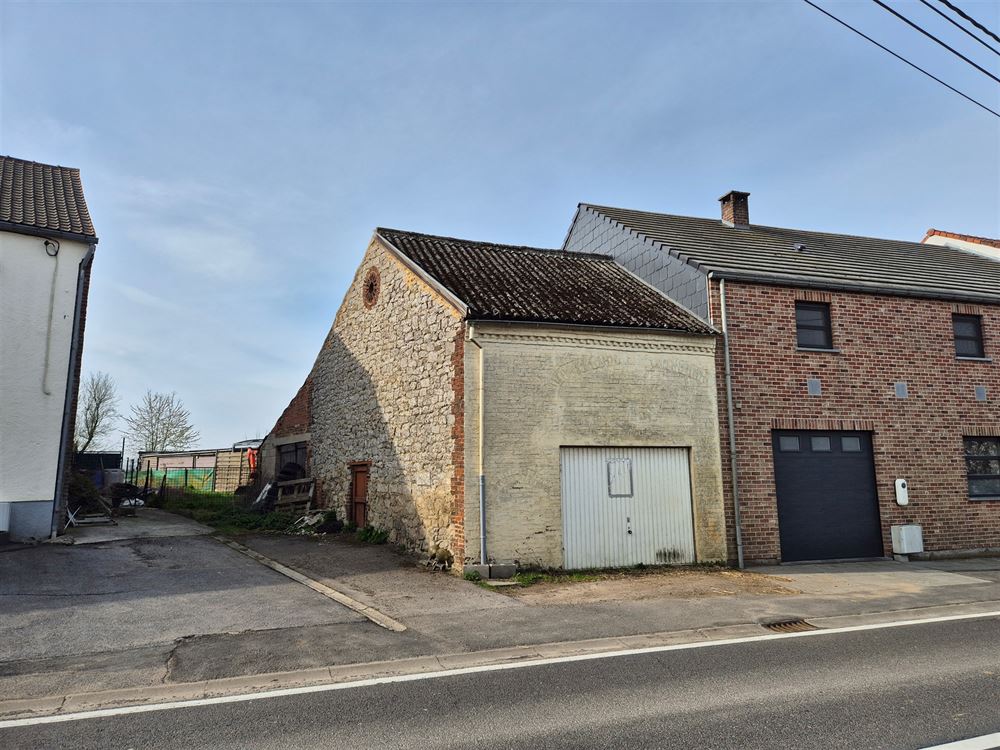 GRANGE AVEC PERMIS ACCEPTE
