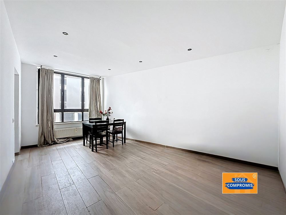 SUPERBE APPARTEMENT SITUÉ EN PLEIN CENTRE DE NAMUR