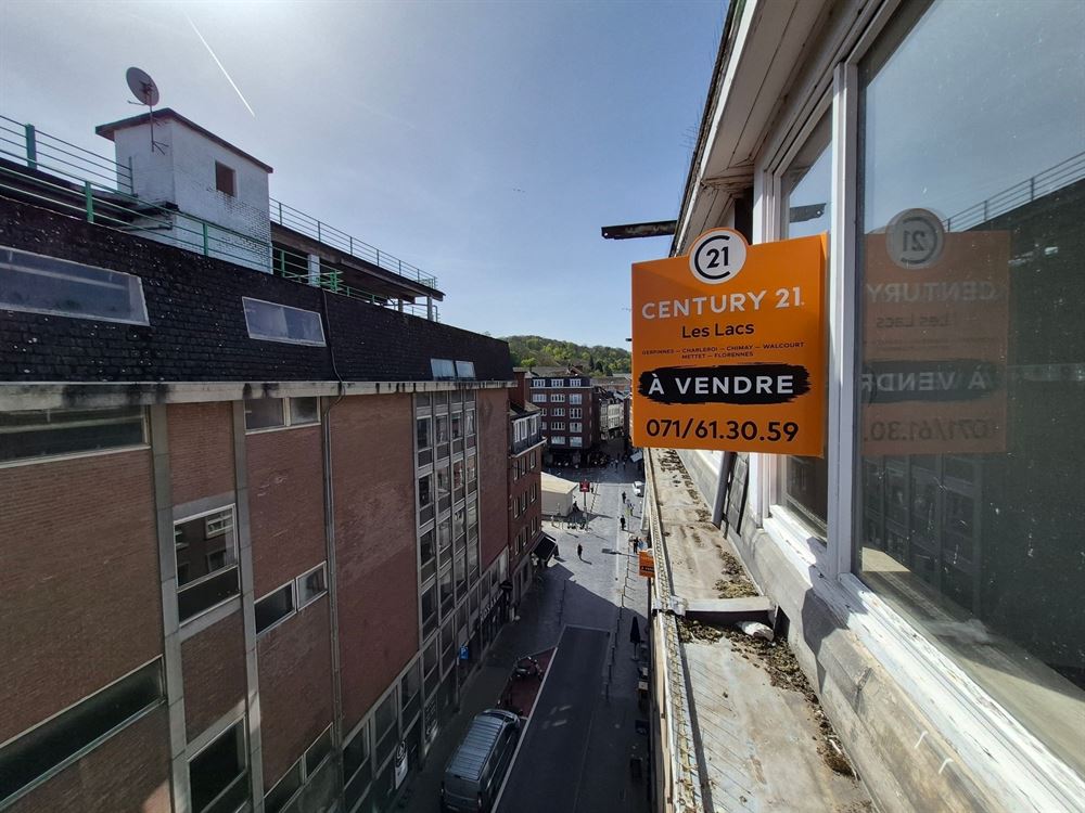 STUDIO SITUÉ EN PLEIN CENTRE DE NAMUR