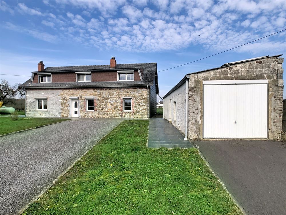 MAISON 4 FACADES STYLE FERMETTE 3 CHAMBRES GARAGE ET JARDIN