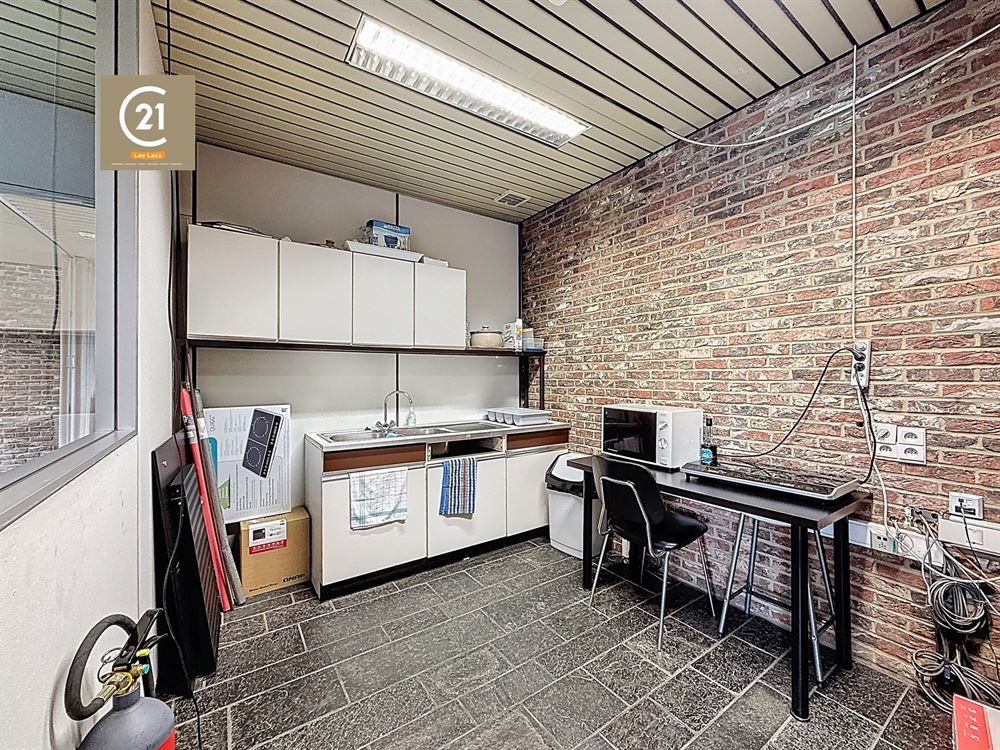 BUREAUX AVEC PARKING