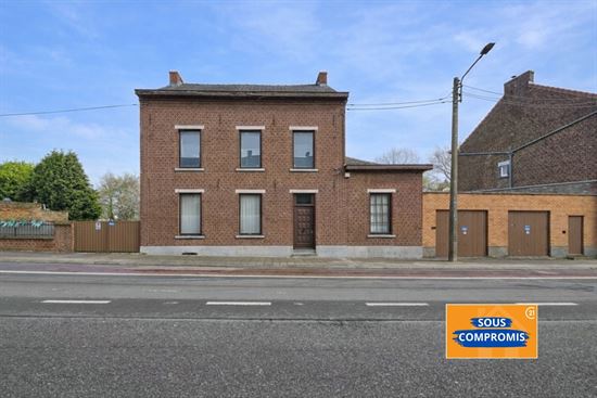 MAISON - 5 CH - 2 GARAGE - JARDIN - GRENIER AMENAGEABLE