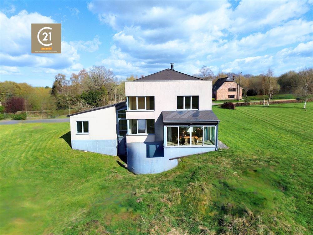 SUBLIME VILLA D'ARCHITECTE SUR 2,7 HECTARES - 4 CHAMBRES