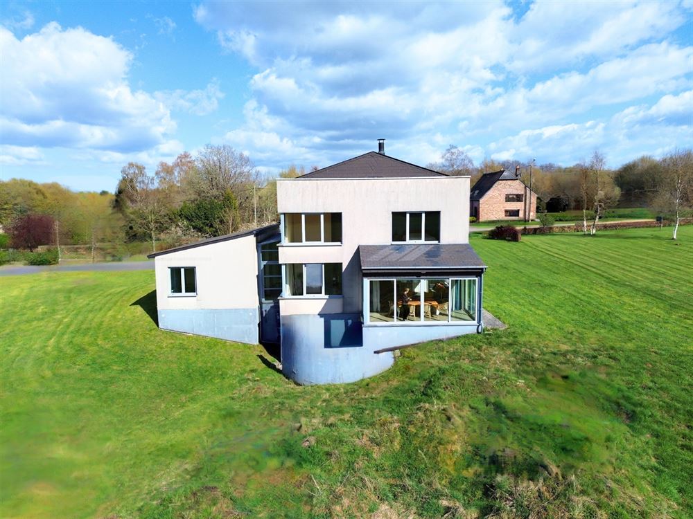 SUBLIME VILLA D'ARCHITECTE SUR 2,7 HECTARES - 4 CHAMBRES