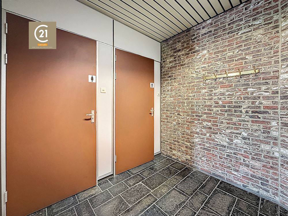 BUREAUX AVEC PARKING