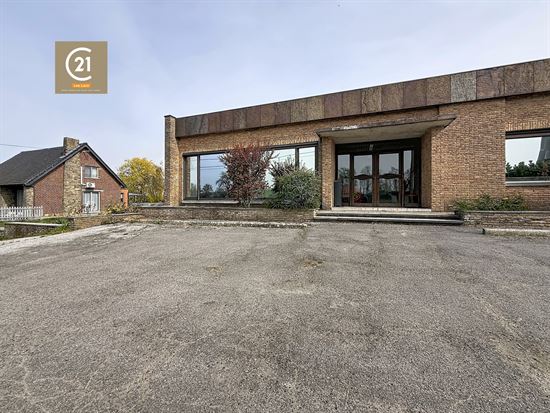 BUREAUX AVEC PARKING