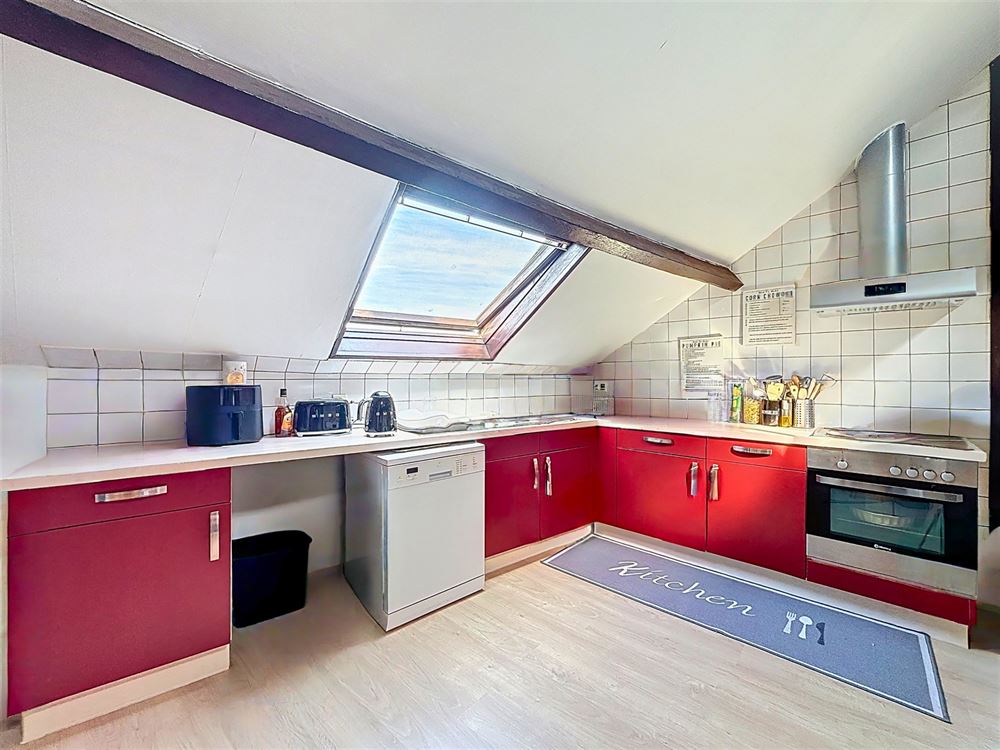 SUPERBE APPARTEMENT 2 CHAMBRES AU DERNIER ÉTAGE