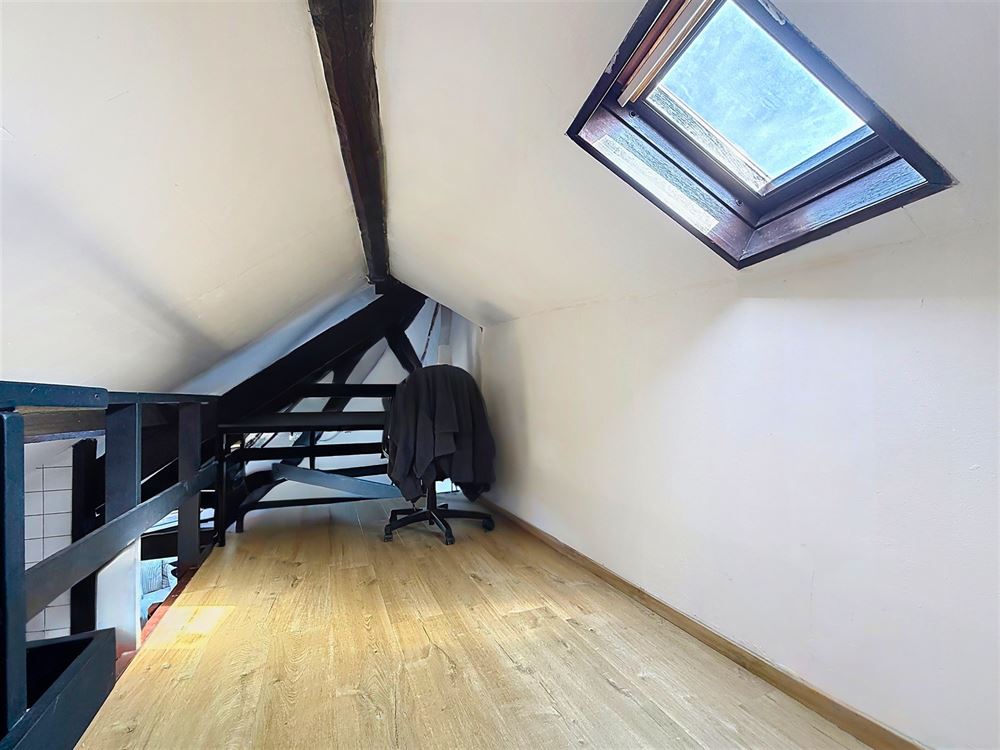 SUPERBE APPARTEMENT 2 CHAMBRES AU DERNIER ÉTAGE