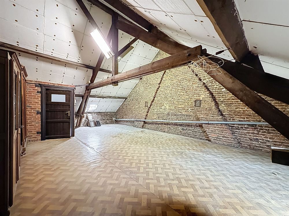 MAISON DE RANGEE