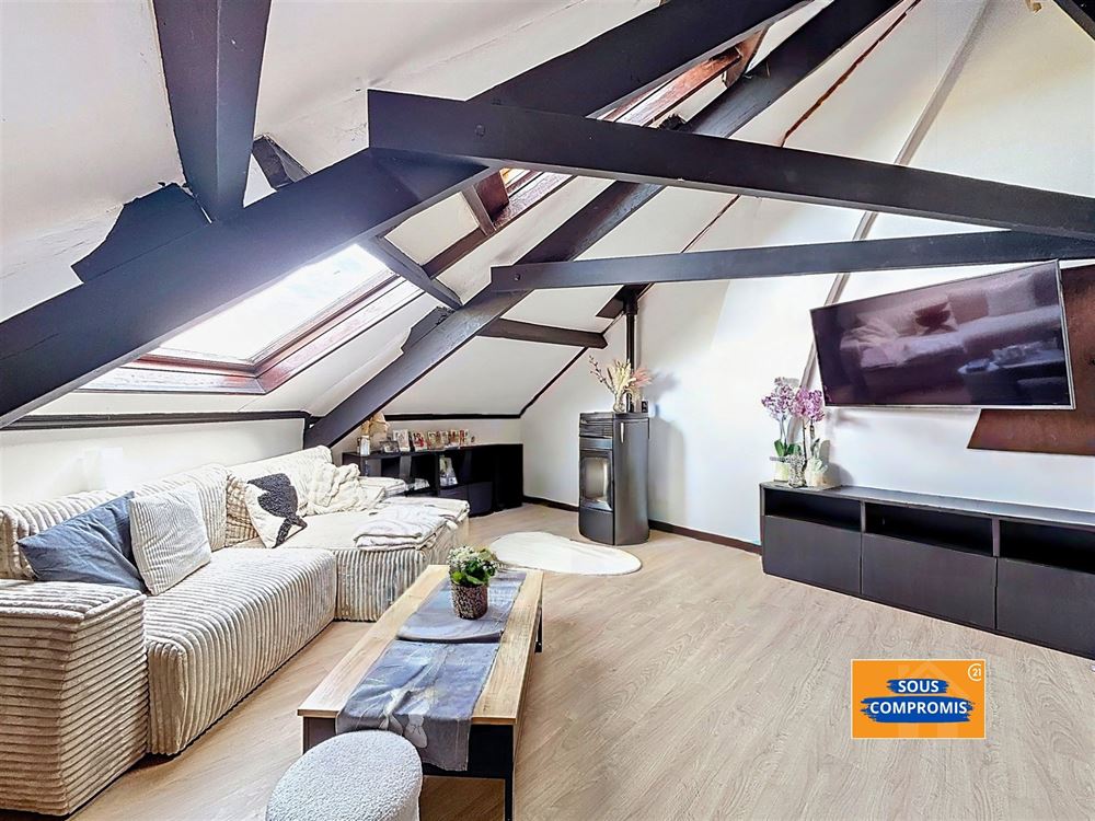 SUPERBE APPARTEMENT 2 CHAMBRES AU DERNIER ÉTAGE