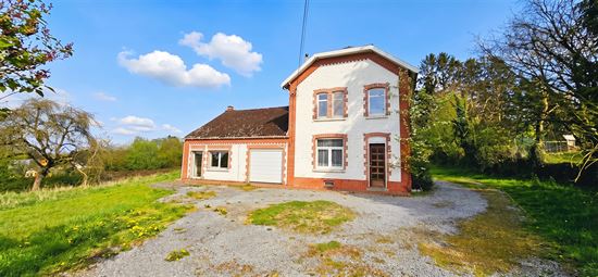 MAISON 4 FACADES 3 CHAMBRES GARAGE JARDIN
