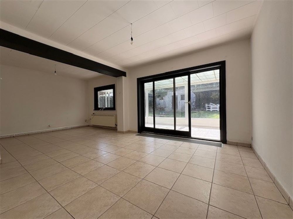 MAISON AVEC GARAGE