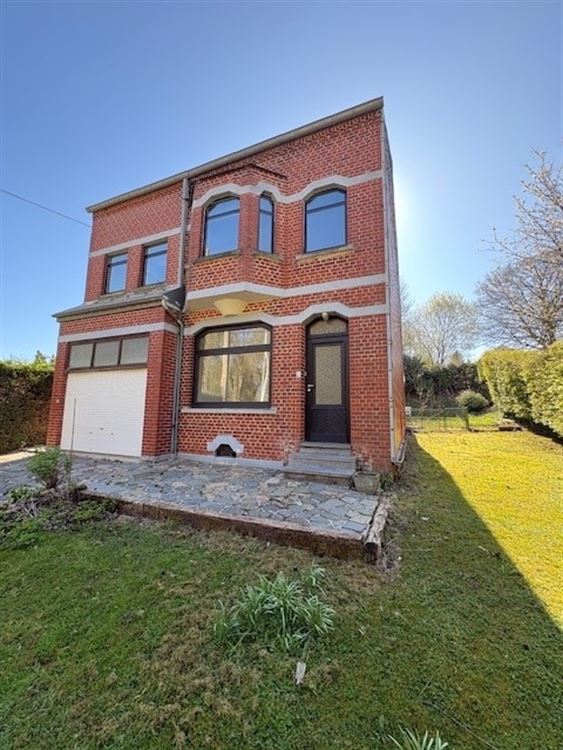 MAISON AVEC GARAGE