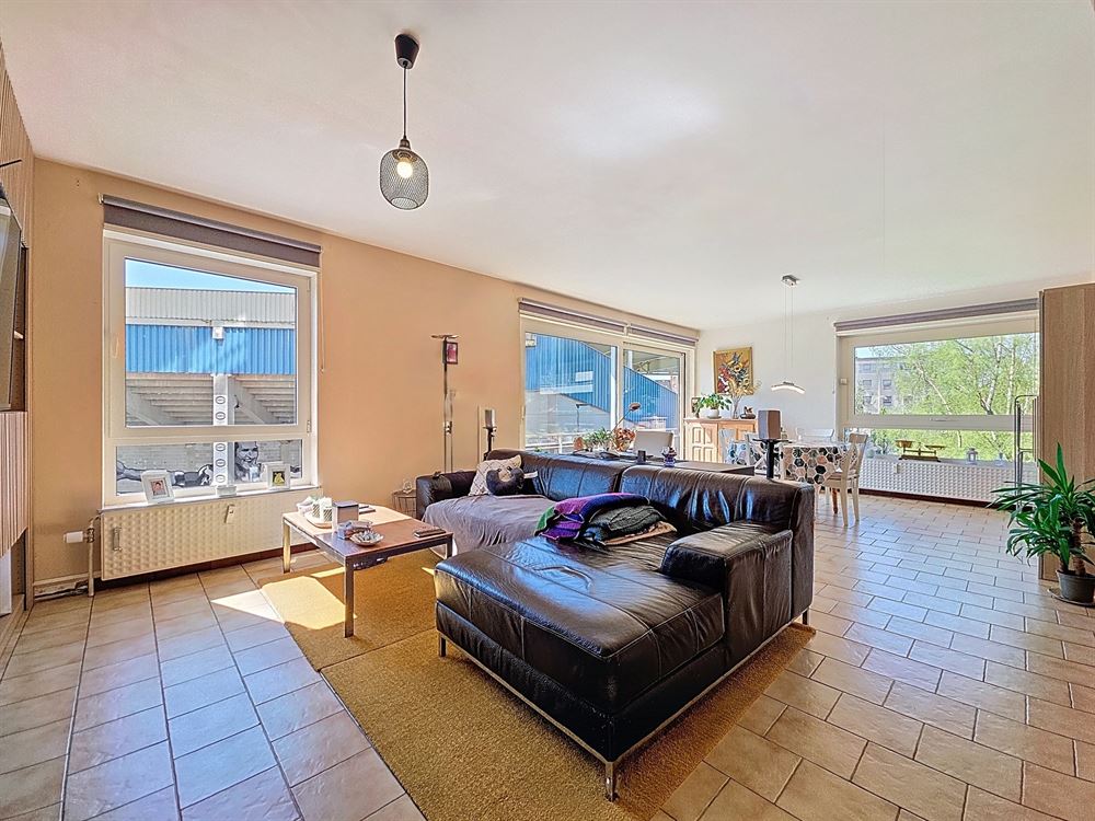 BEL APPARTEMENT - 3 CH - TERRASSE - BALCON