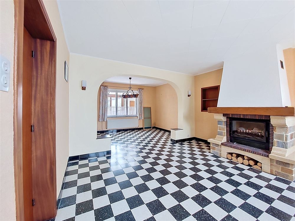 MAISON D'HABITATION