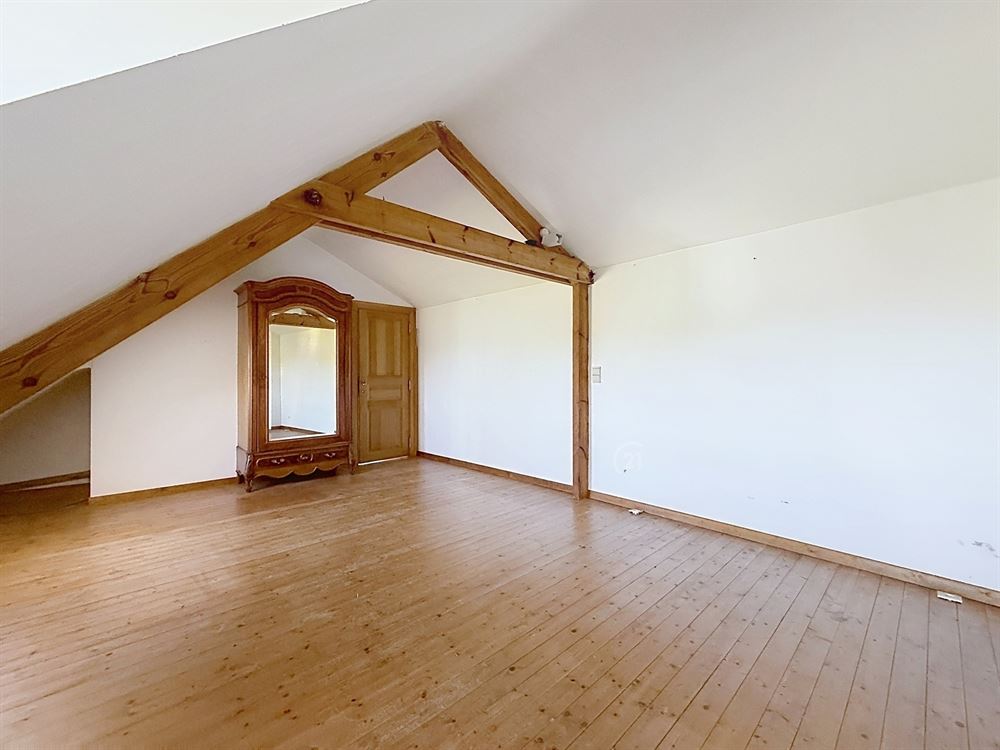FERME D'EXCEPTION SUR JONCRET