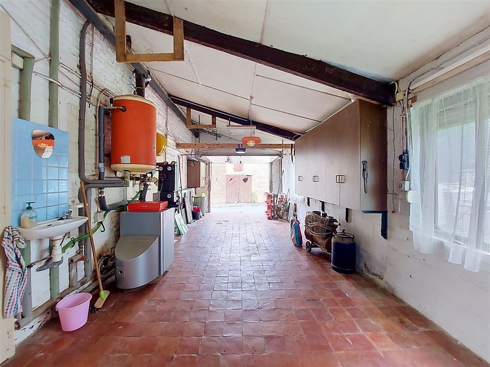 MAISON D'HABITATION
