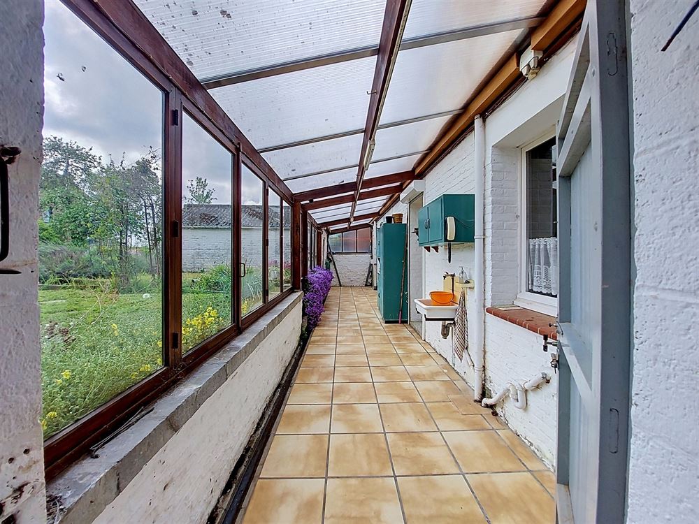 MAISON D'HABITATION